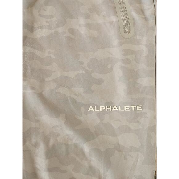Alphalete Infinity gray camo jogger pants size medium - Picture 4 of 7